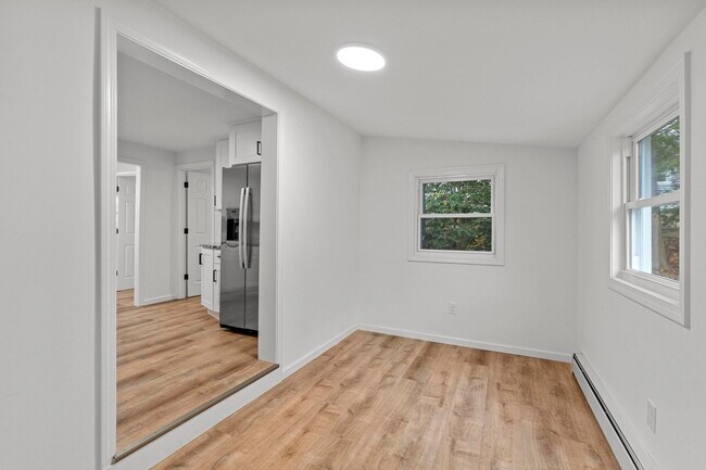 Building Photo - 5 Pine Trail