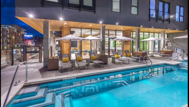 Building Photo - 2930 Umatilla St