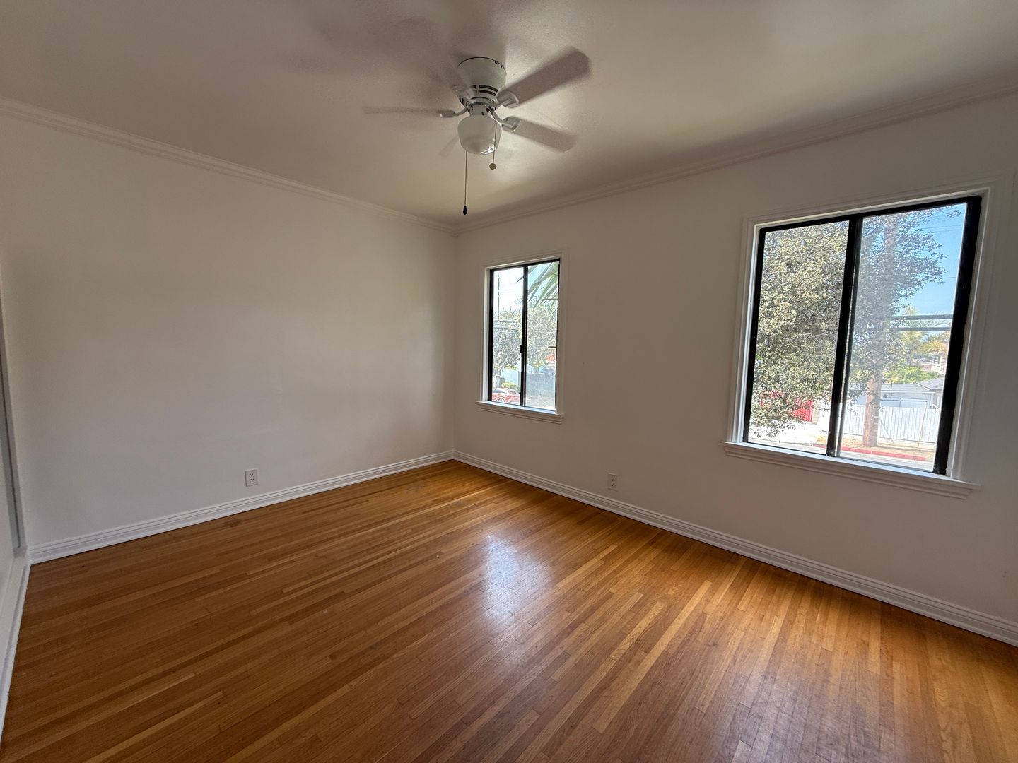 Building Photo - Stever Court-3 bed 2 bath in Culver City c...