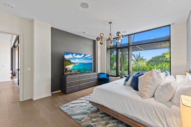 Building Photo - Park Lane 5305 - 3BR w/Swimming Pool and Yard!