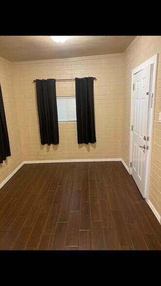 Building Photo - 236 N Saguaro Dr