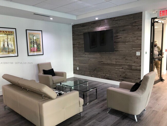 Building Photo - 4100 SW 64th Ave