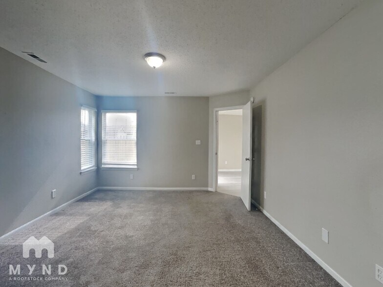 Building Photo - 5126 Sandy Forge Dr