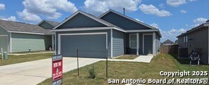 Building Photo - 1635 Knoll Rdg