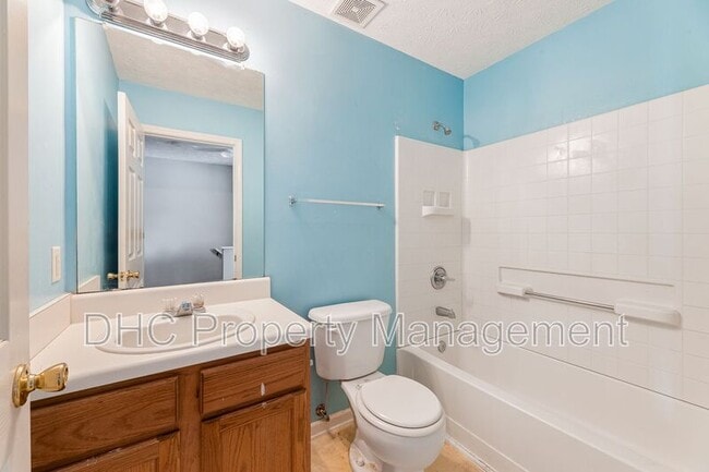 Building Photo - 5607 Strathmoor Manor Cir