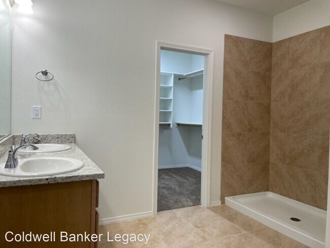 Building Photo - 4 br, 2 bath House - 2031 White Dove St SE