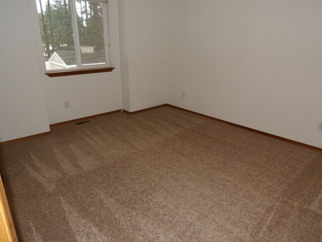Building Photo - Home in CDA