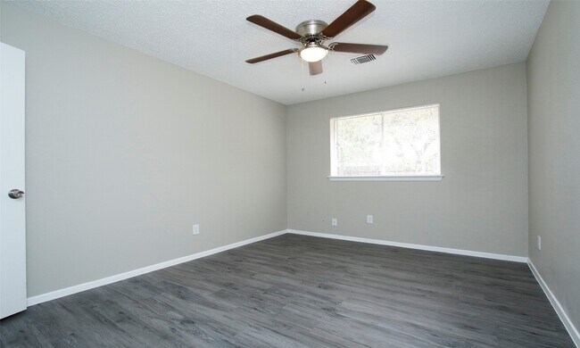 Building Photo - 18711 Andalusian Dr