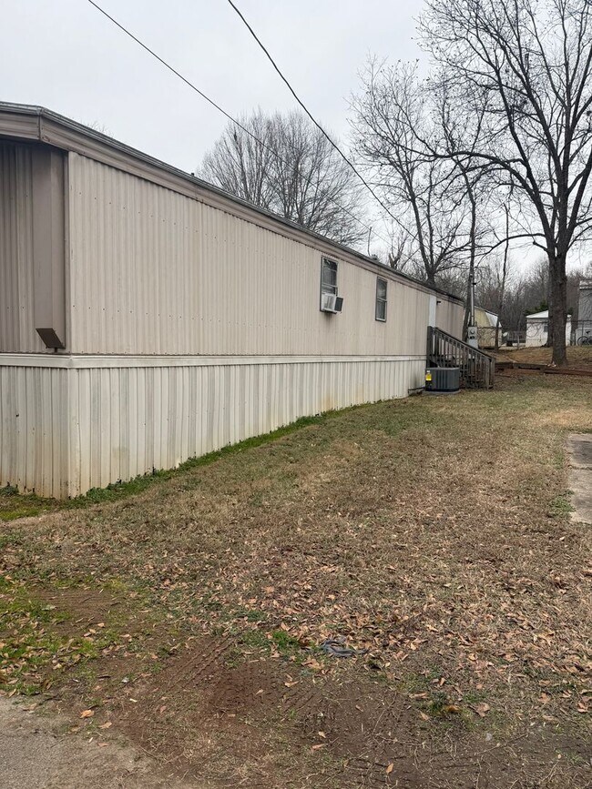 Building Photo - Mobile Home For Rent