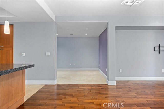 Building Photo - 3052 Scholarship