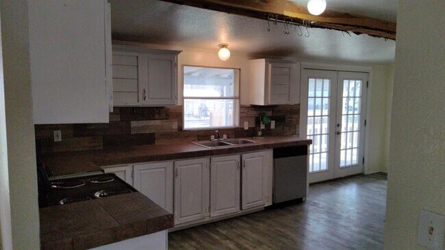Building Photo - 8922 Witter Ln