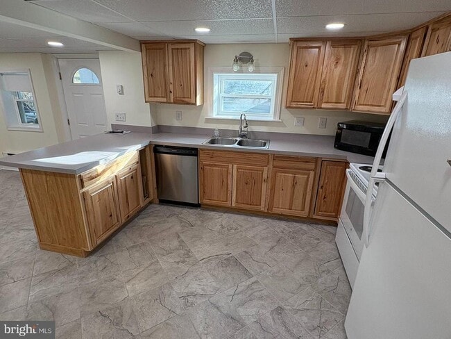 Building Photo - 2851 New Windsor Rd