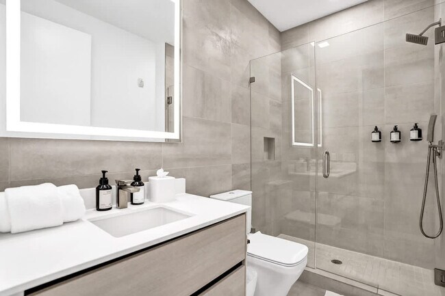 Building Photo - 1220 17th St