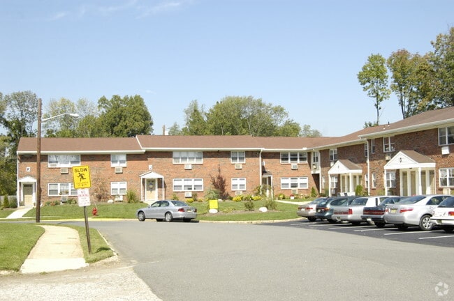 Primary Photo - The Village at Bordentown