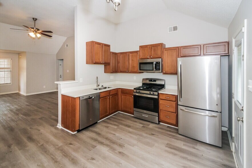 Building Photo - 6803 Kerry Valley Ln