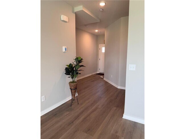 Building Photo - 14465 103rd Pl N