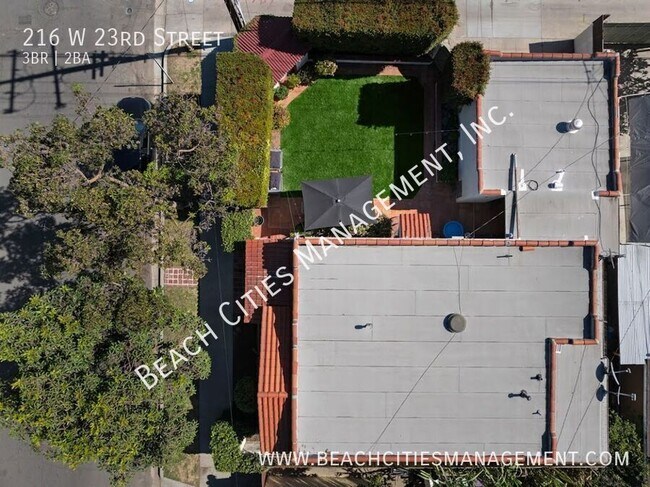 Building Photo - 216 W 23rd St