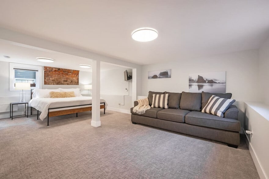 Building Photo - 7938 Densmore Ave N