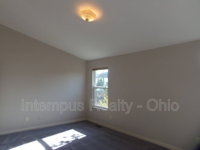 Building Photo - 516 Ironhorse Dr