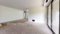Building Photo - 207 E Arbor Ave