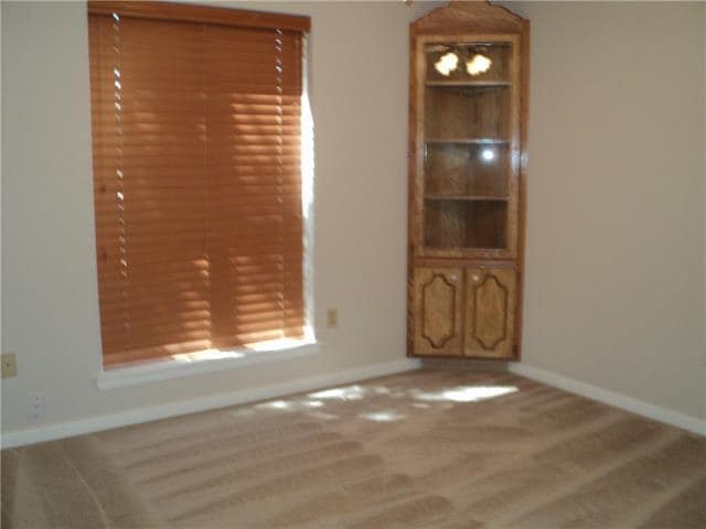 Building Photo - 4617 Catclaw Dr