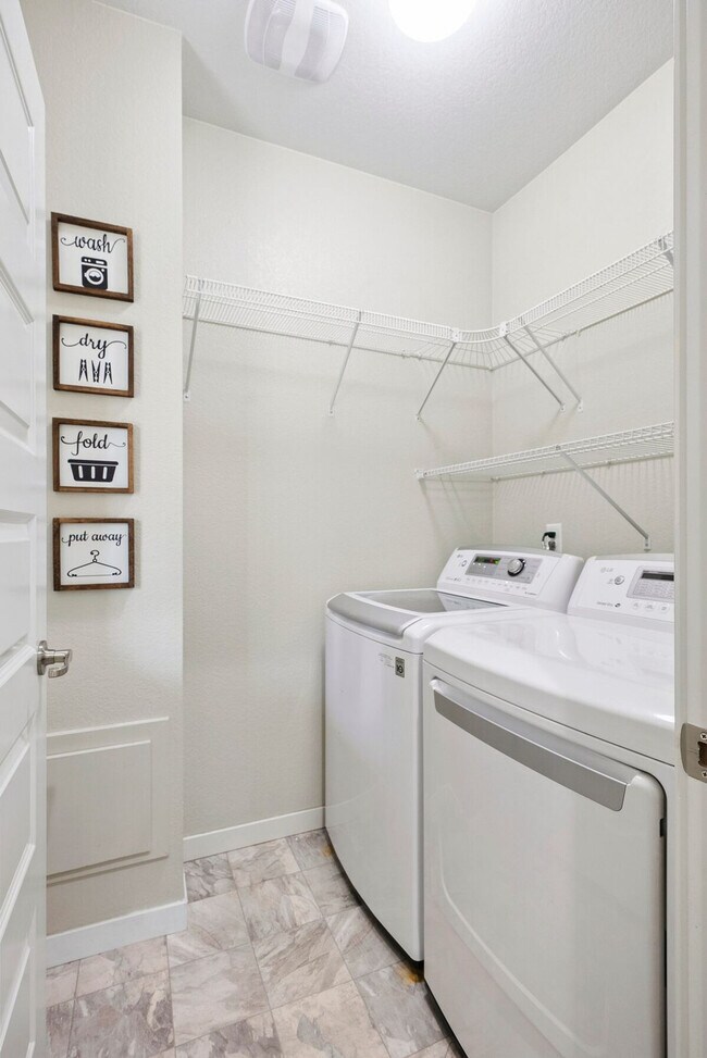 Building Photo - 9035 E 49th Pl