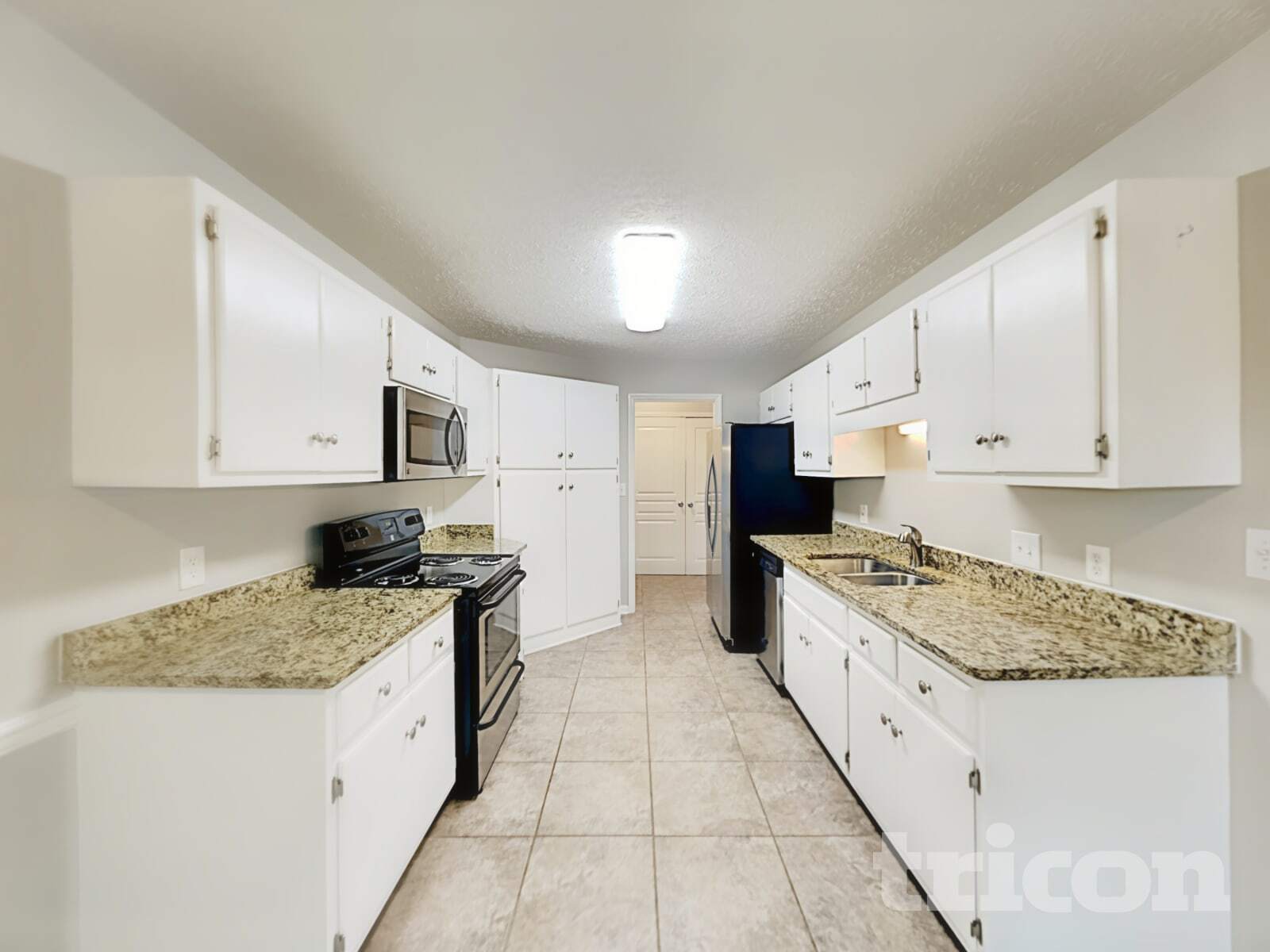 Building Photo - 2210 Burr Ct