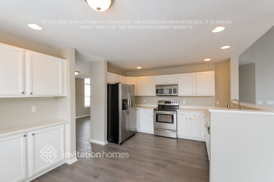 Building Photo - 5205 E 130th Way