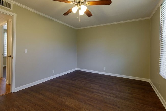 Building Photo - 148 Timberlake Dr