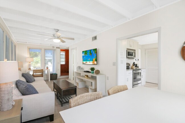 Building Photo - 53 Barry Ave