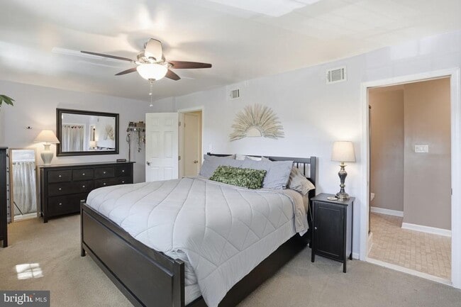 Building Photo - 9100 Omar Ct