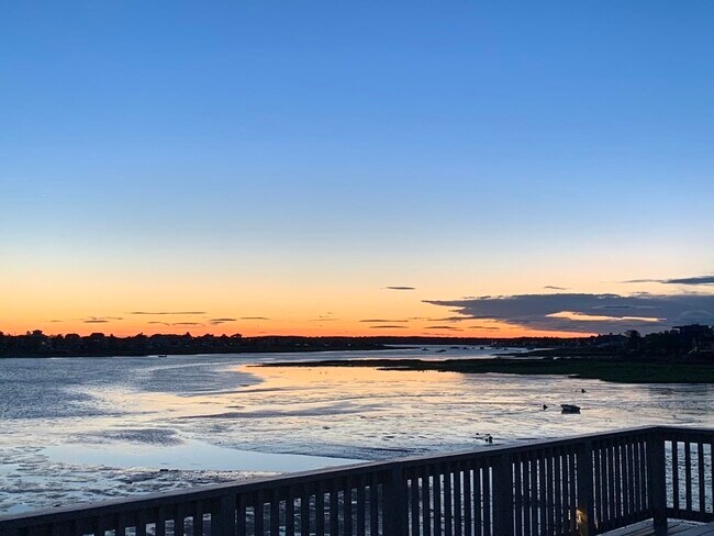 Building Photo - 4 28th St