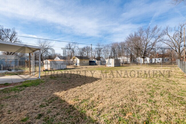 Building Photo - 1723 S Emporia Ave