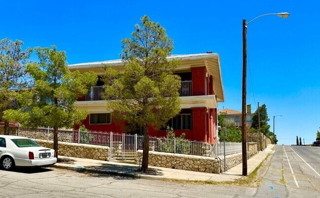 Primary Photo - 500 Fewel St