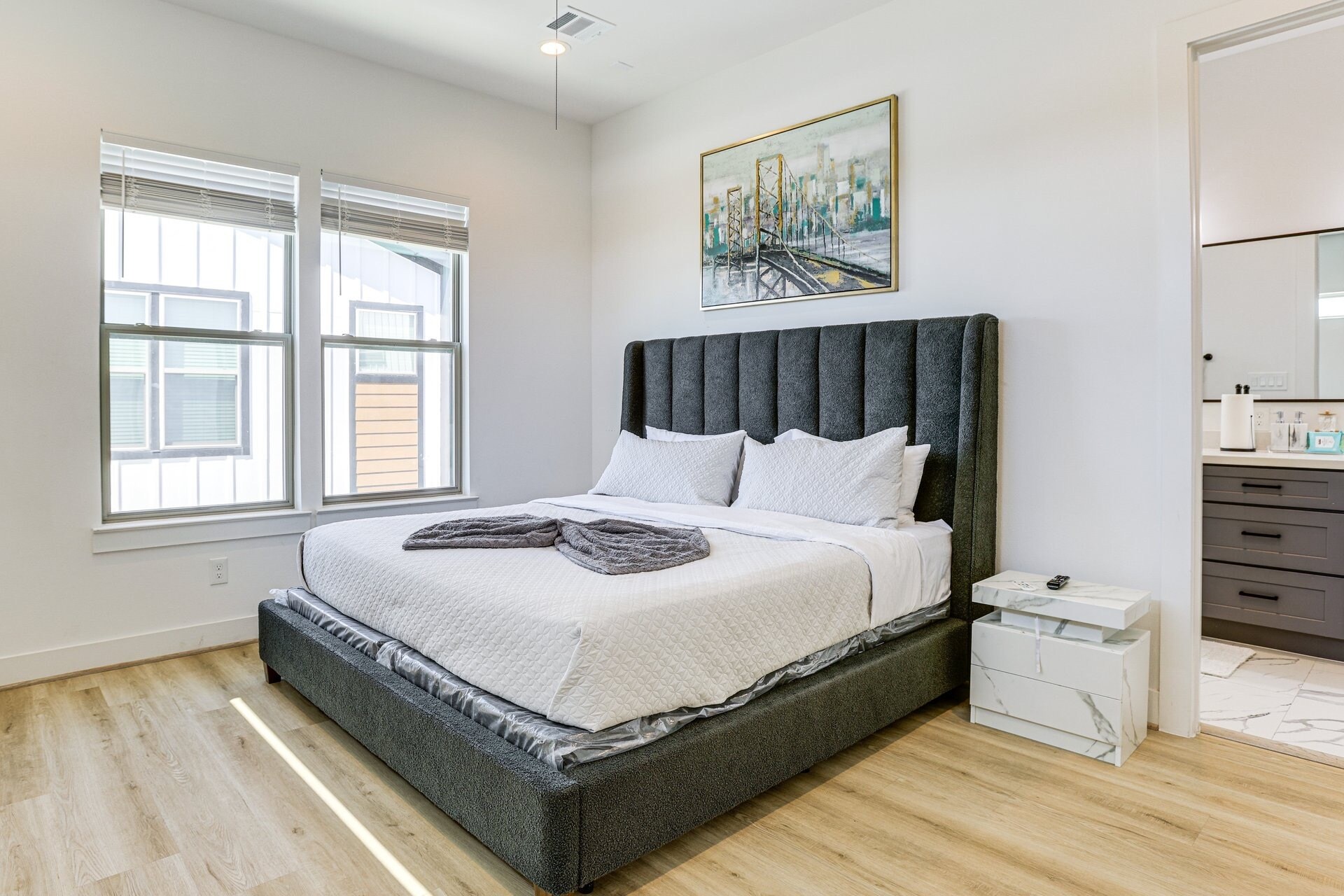 Building Photo - 2339 Eagle St