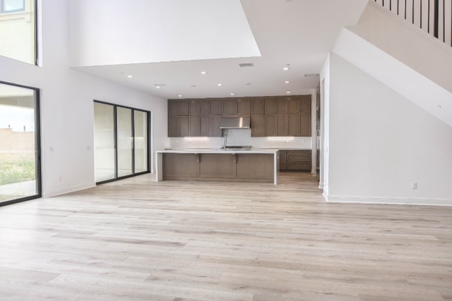 Building Photo - 20268 Albion Wy