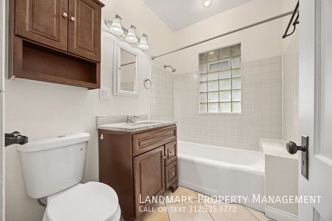 Building Photo - 812 Farragut Pl