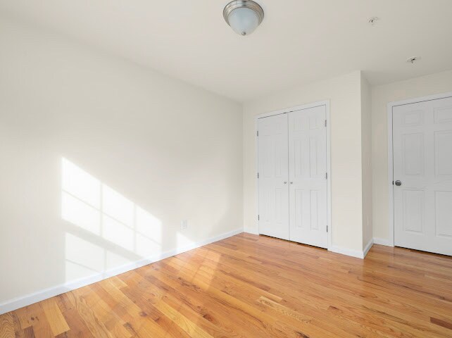 Building Photo - 682 S 19th St