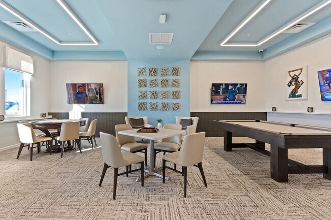 Building Photo - 4702 Sleepy Hollow Dr