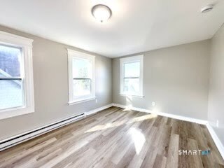 Building Photo - 278 Willow St