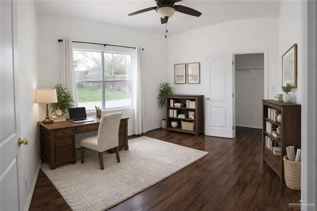 Building Photo - 10 Sweet Ln