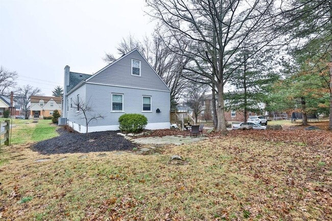 Building Photo - DELHI TWP- Spacious 4 bedroom 3 bath Cape Cod with garage