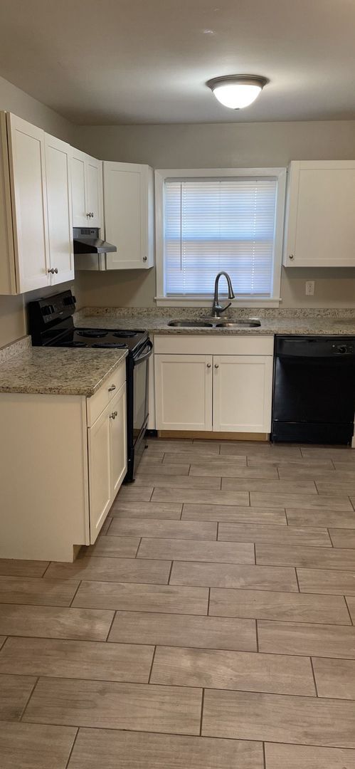 Building Photo - Home for rent in Center Point!!! COMING SOON!