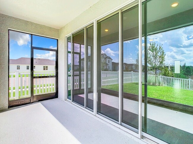Building Photo - Wesley Chapel, Florida Executive home