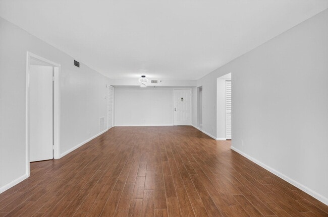 Building Photo - 5260 NW 2nd Ave