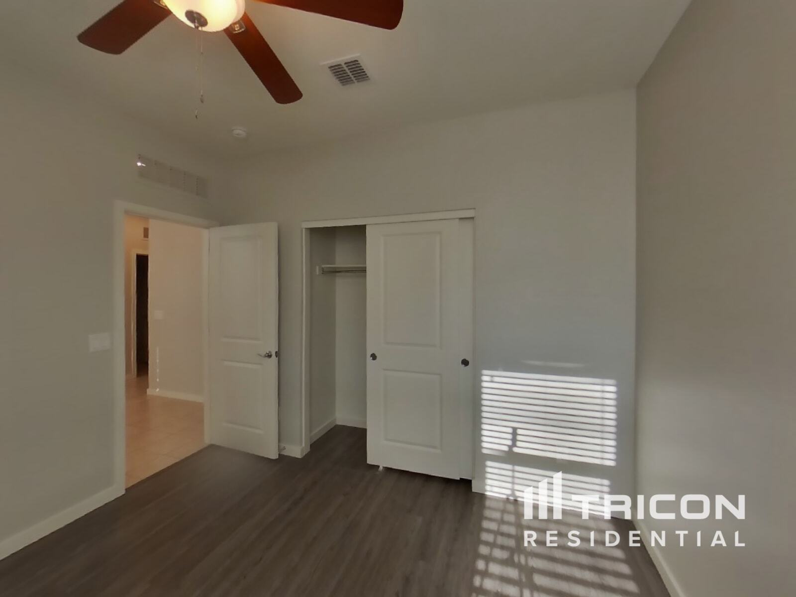 Building Photo - 40647 W Hensley Way