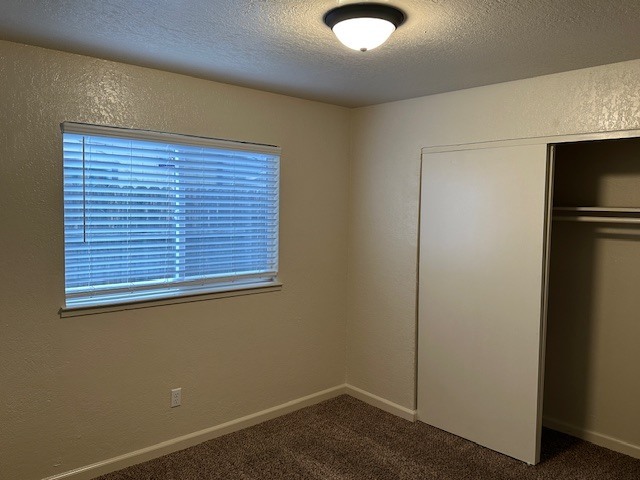 Building Photo - North Stockton Duplex – 3 Bed / 2 Bath / 2-Car Garage