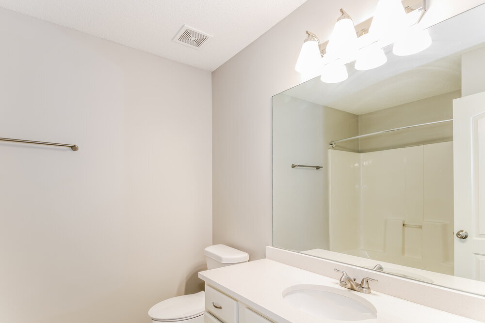 Building Photo - 7885 Meadow Ridge Ln