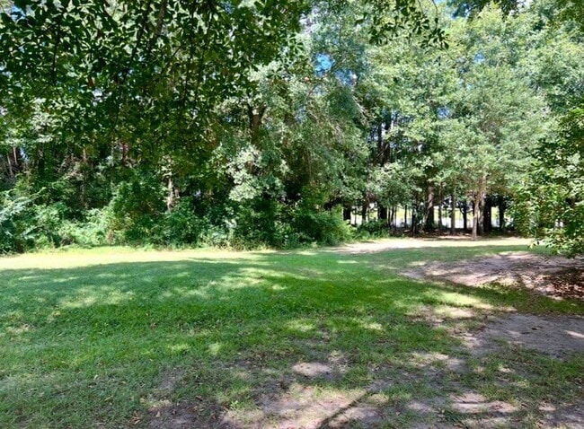 Building Photo - 134 Covington Pl