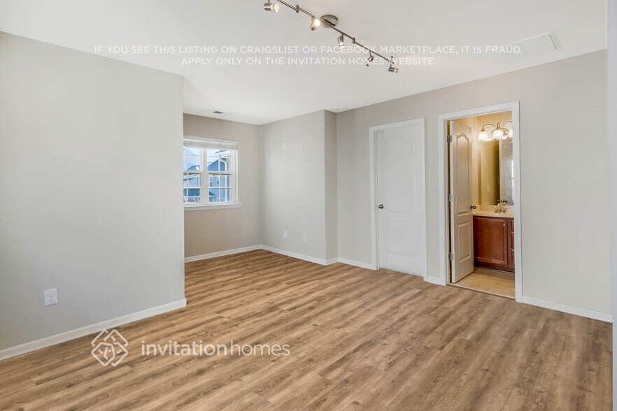 Building Photo - 12507 Surreykirt Lane